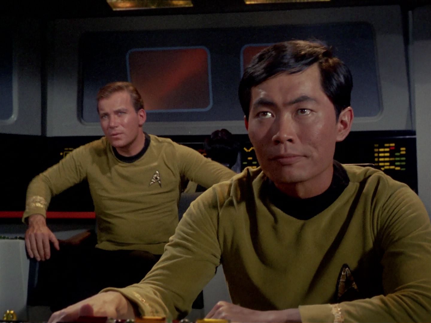 ariane179254_StarTrek_1x06_MuddsWomen_0024.jpg