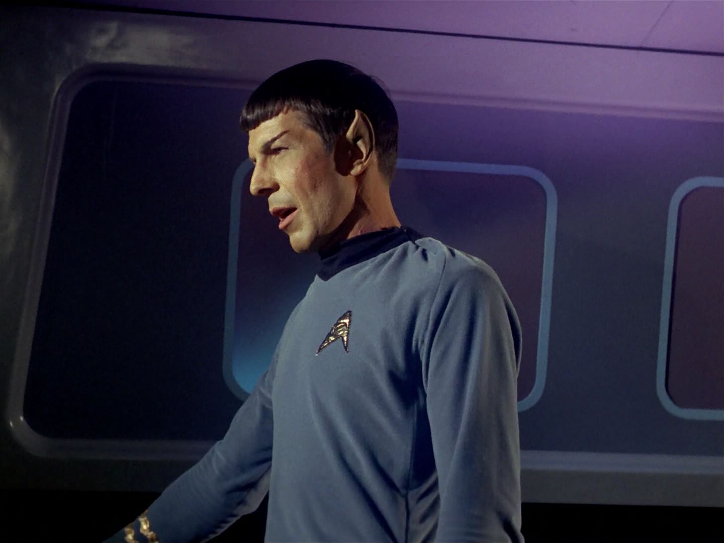 ariane179254_StarTrek_1x06_MuddsWomen_0091.jpg