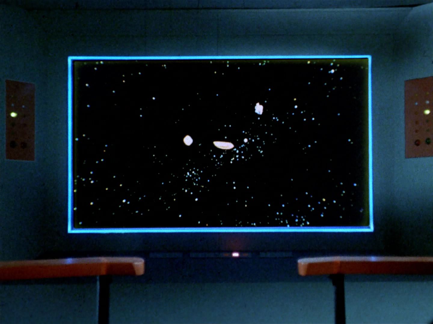 ariane179254_StarTrek_1x06_MuddsWomen_0101.jpg