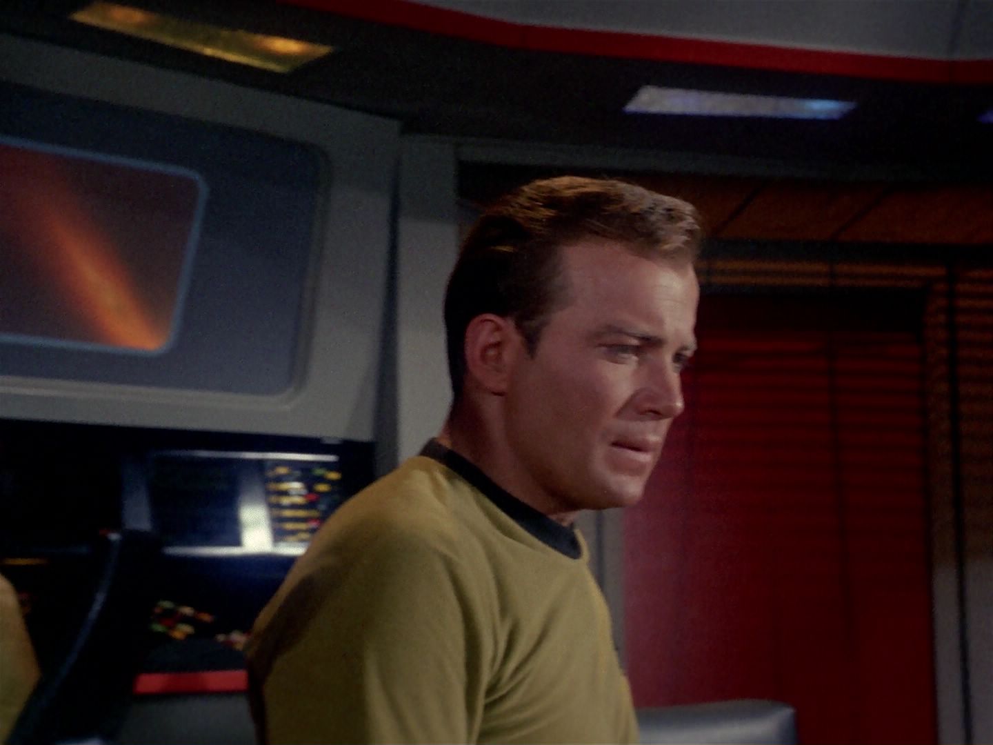 ariane179254_StarTrek_1x06_MuddsWomen_0122.jpg