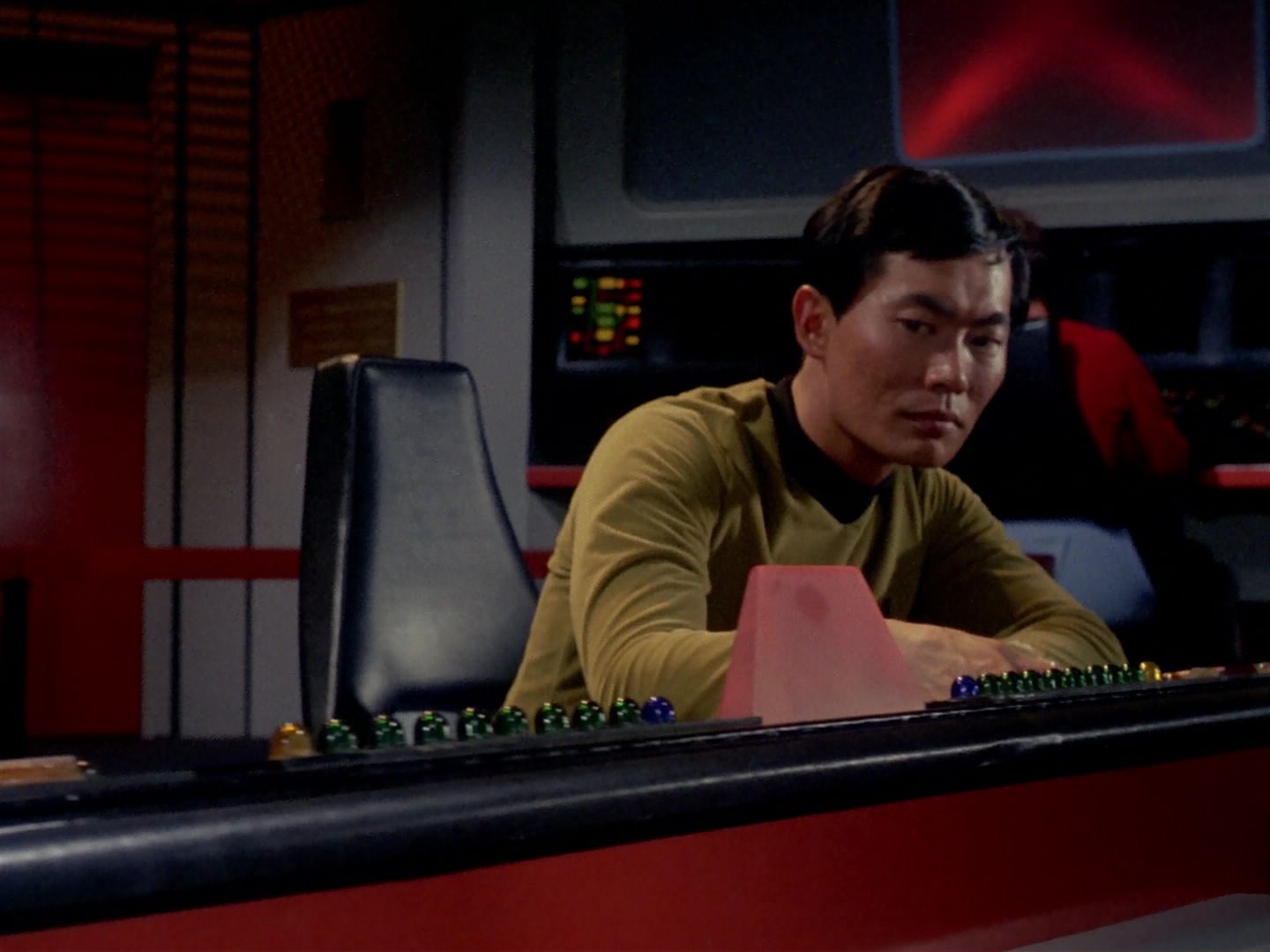 ariane179254_StarTrek_1x06_MuddsWomen_0146.jpg