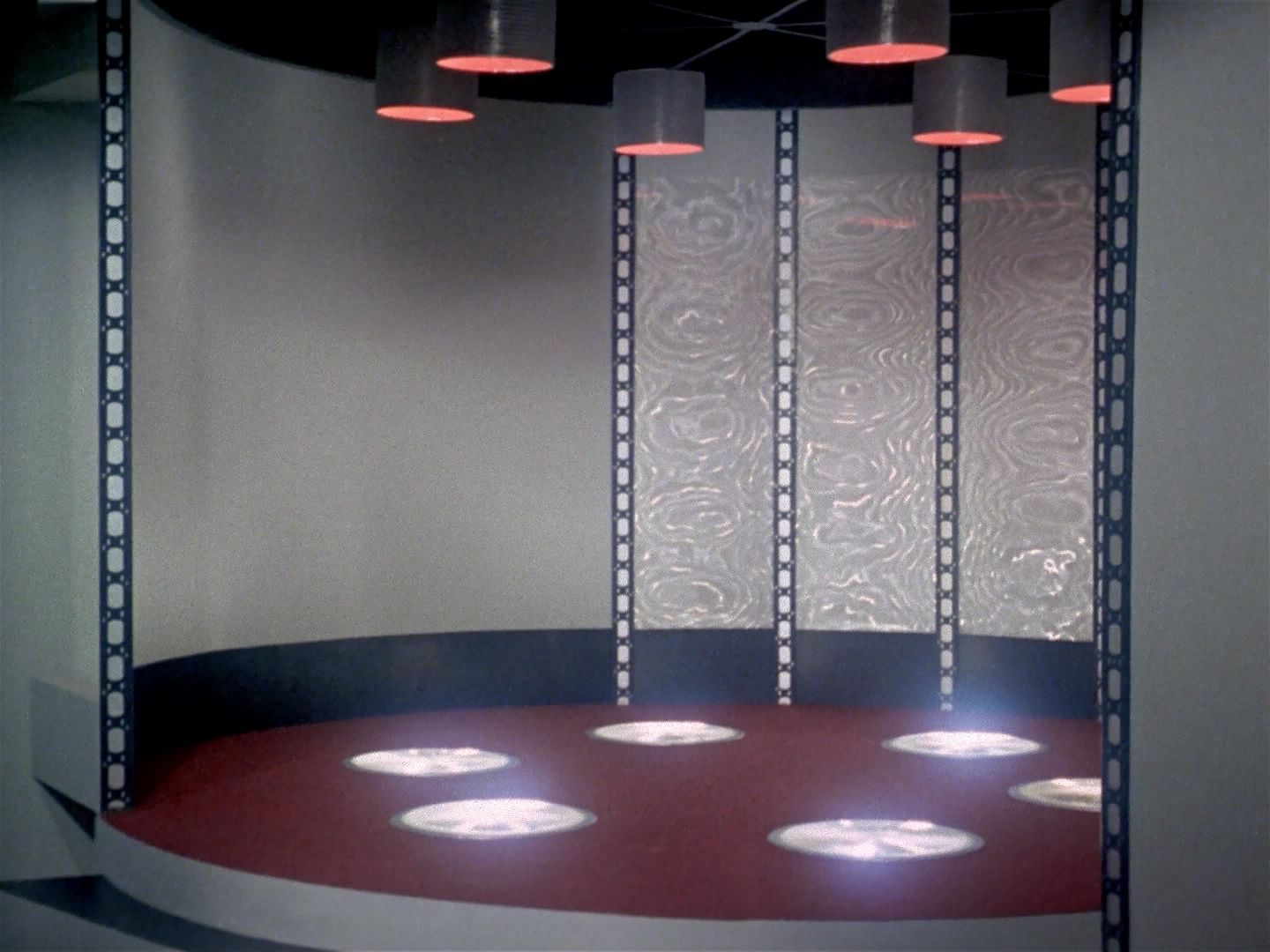 ariane179254_StarTrek_1x06_MuddsWomen_0284.jpg