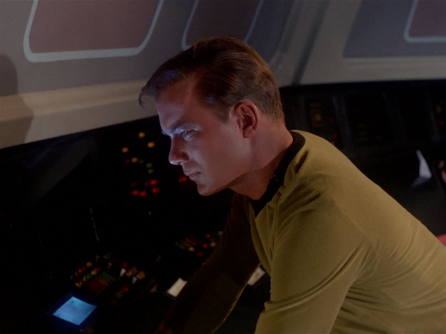 ariane179254_StarTrek_1x06_MuddsWomen_0346.jpg