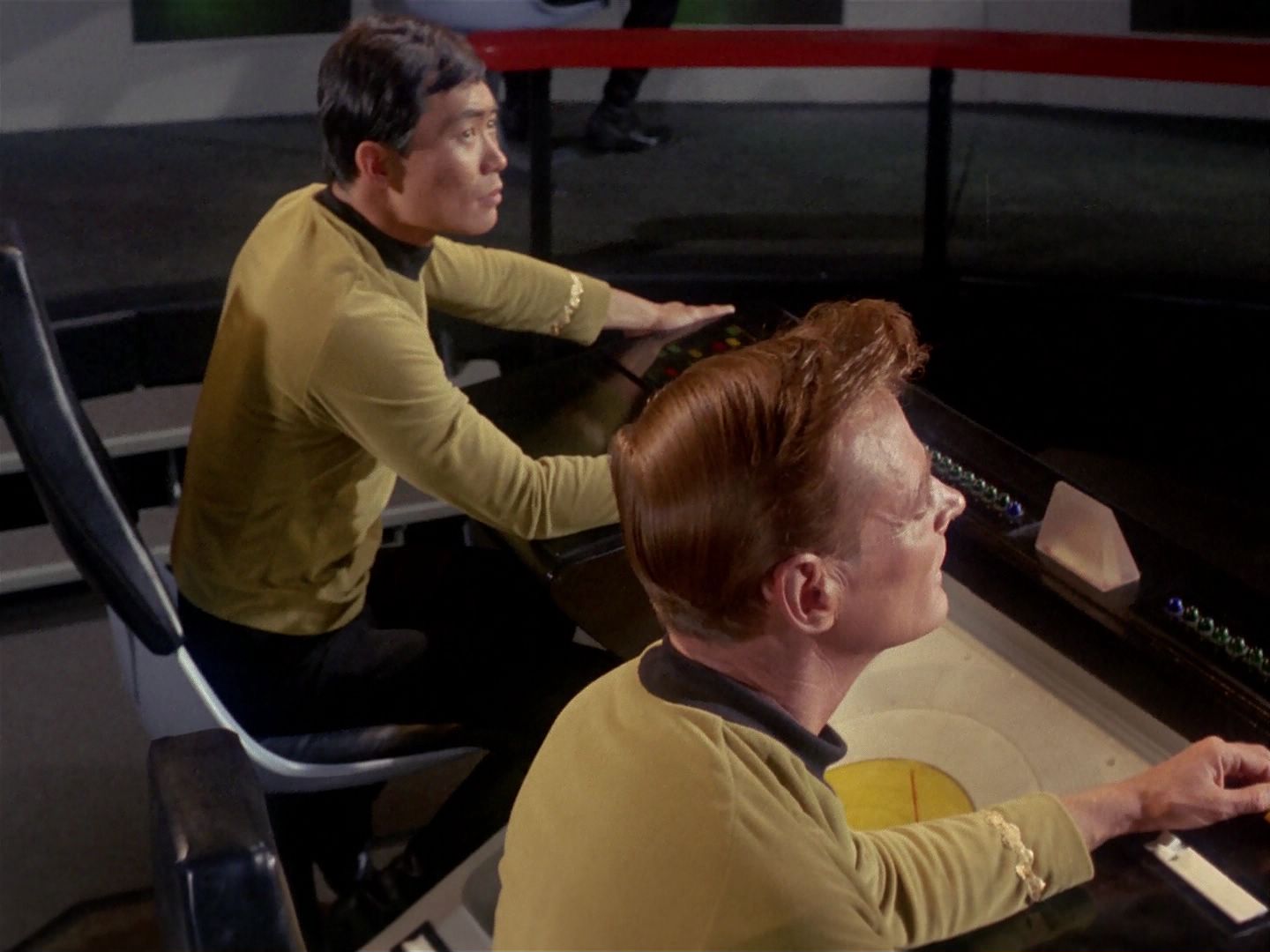 ariane179254_StarTrek_1x06_MuddsWomen_0347.jpg