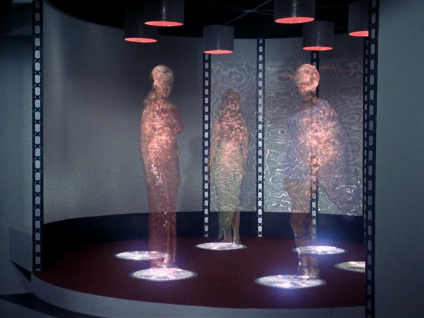 ariane179254_StarTrek_1x06_MuddsWomen_0404.jpg