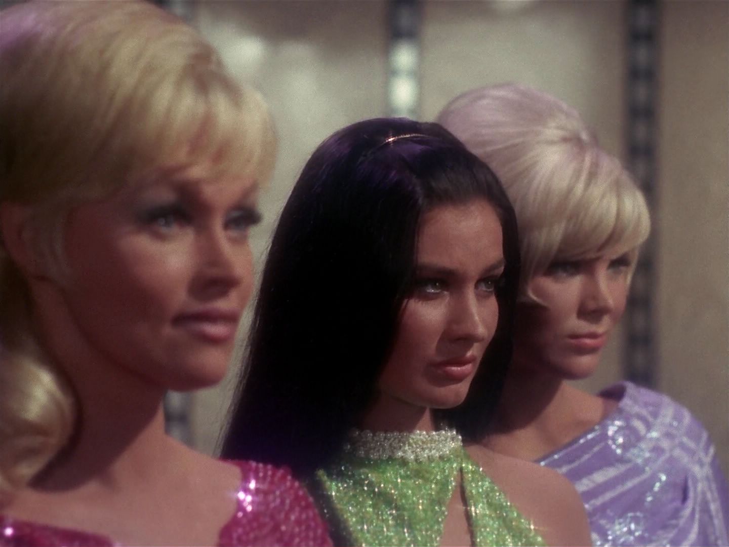 ariane179254_StarTrek_1x06_MuddsWomen_0424.jpg