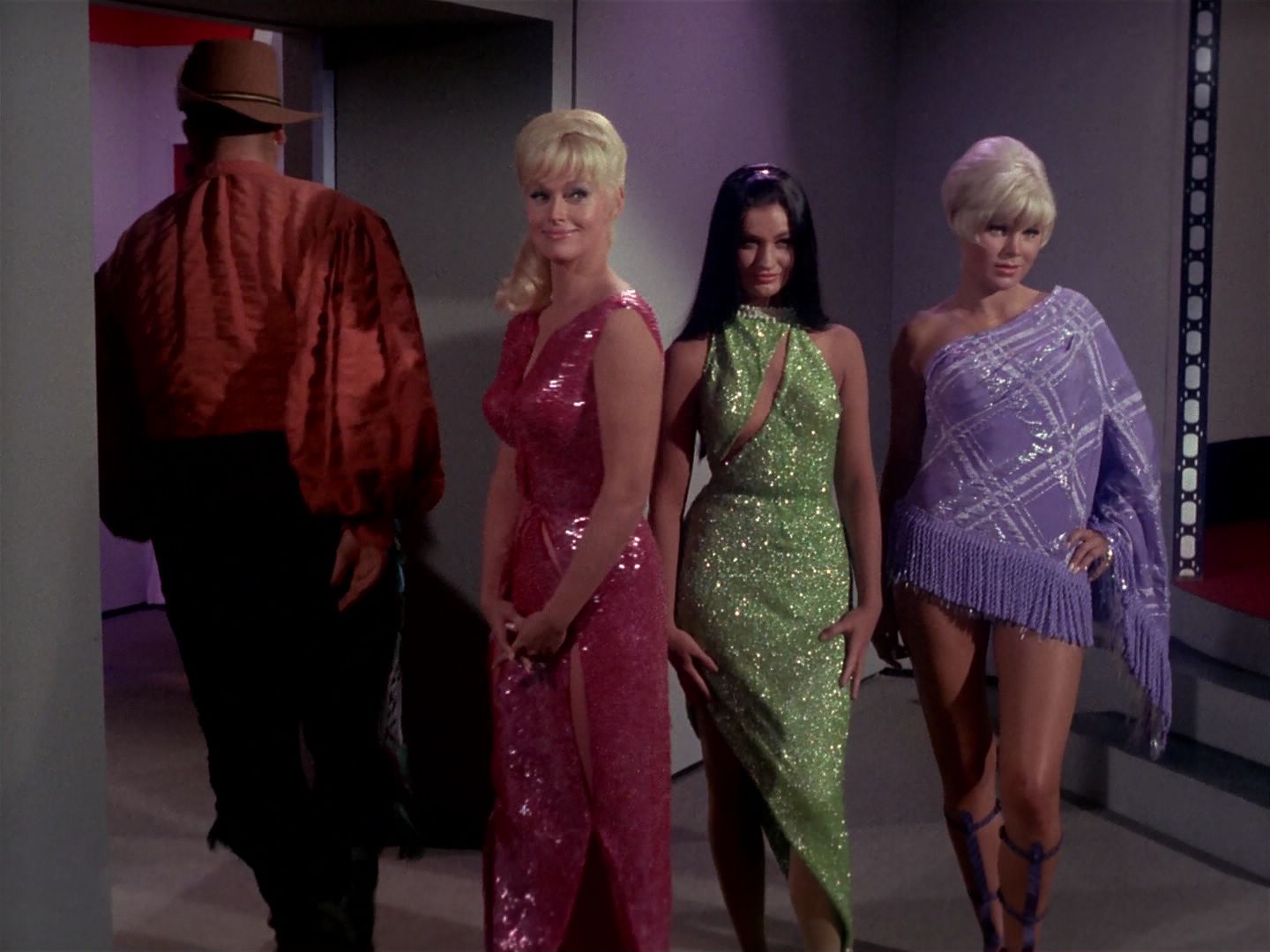 ariane179254_StarTrek_1x06_MuddsWomen_0521.jpg
