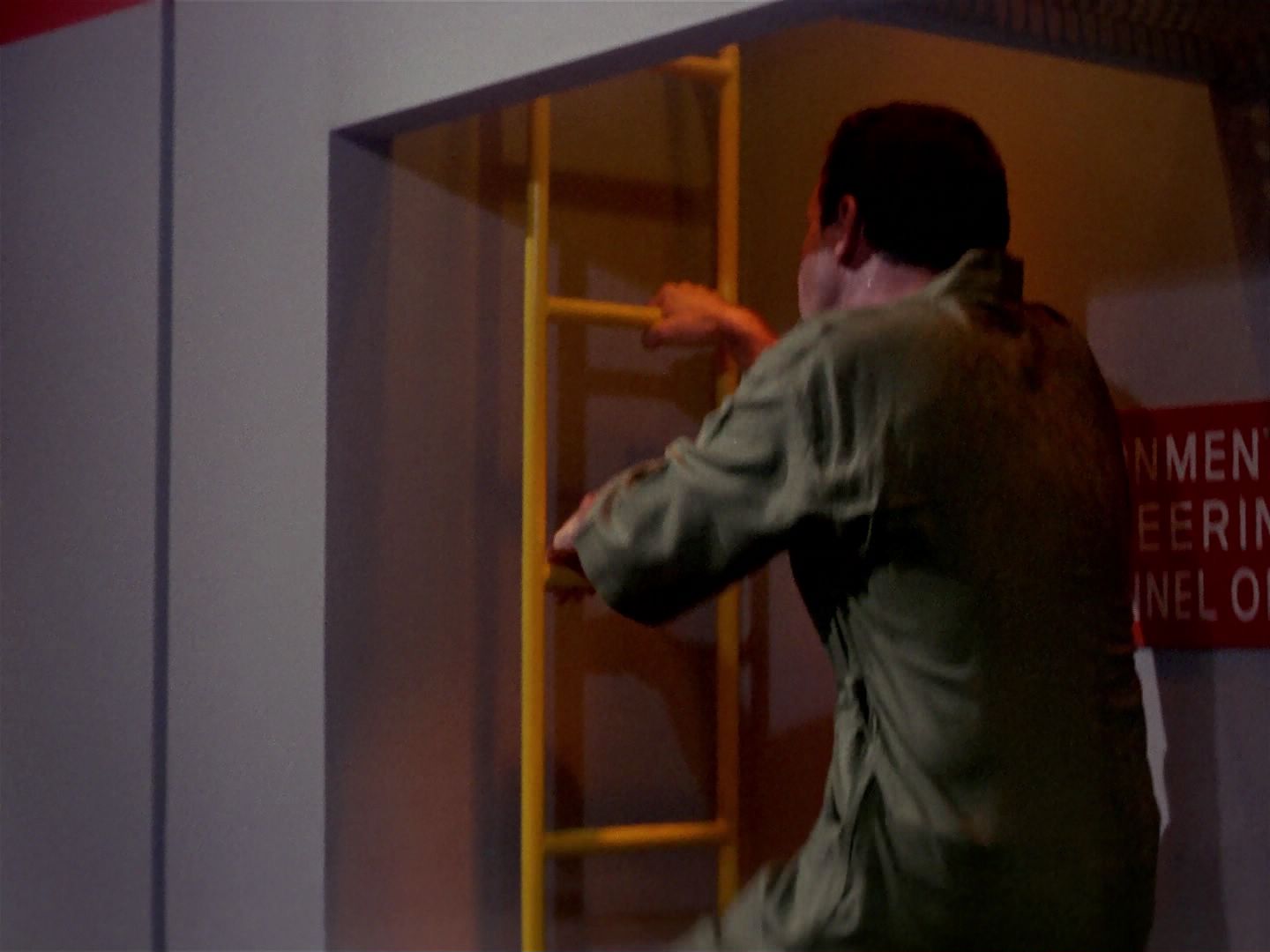 ariane179254_StarTrek_1x06_MuddsWomen_0537.jpg