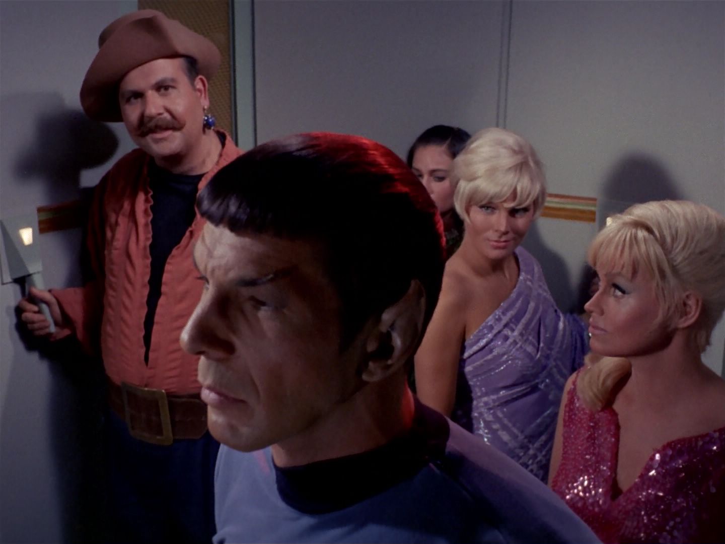 ariane179254_StarTrek_1x06_MuddsWomen_0569.jpg
