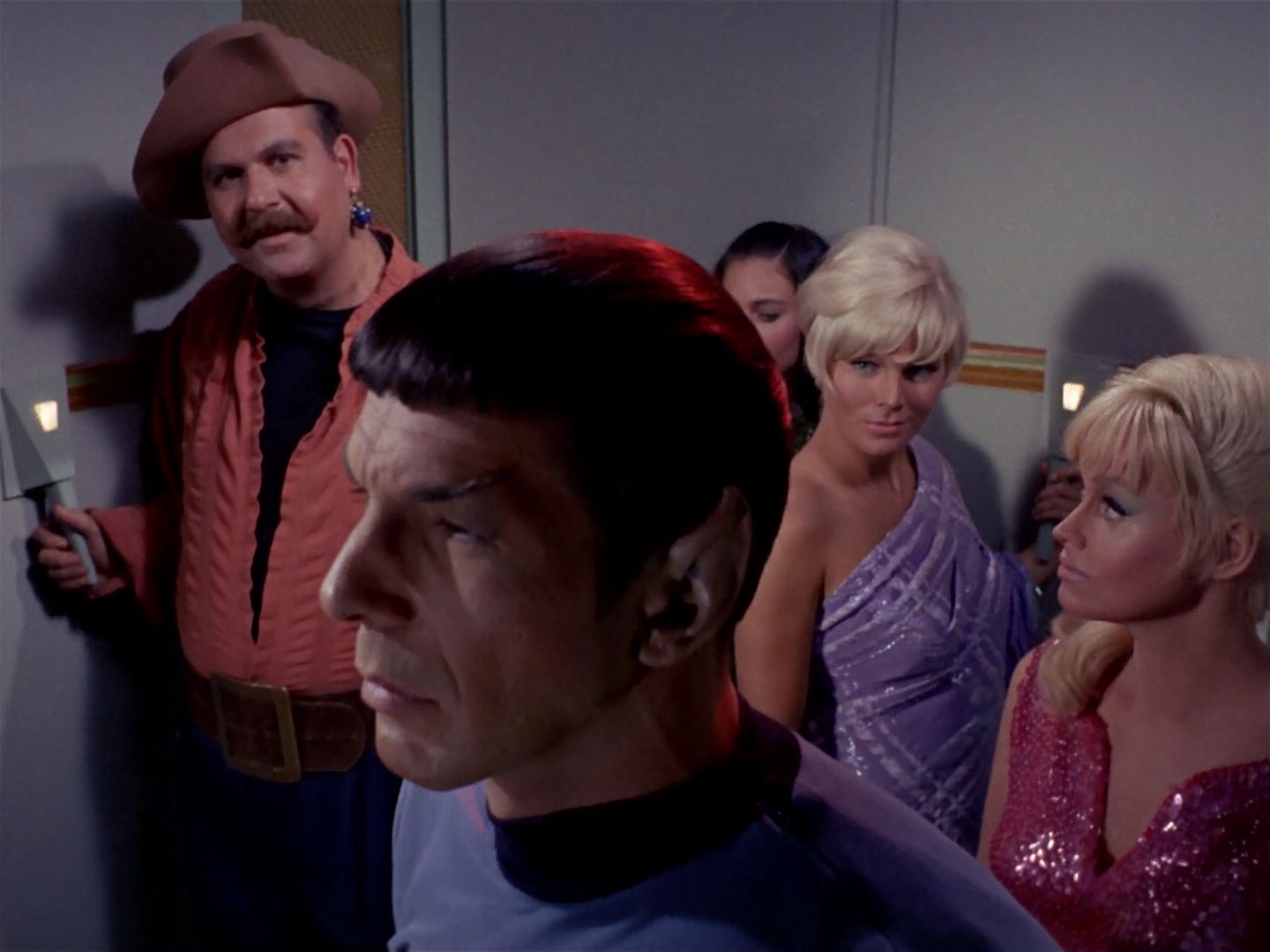 ariane179254_StarTrek_1x06_MuddsWomen_0570.jpg
