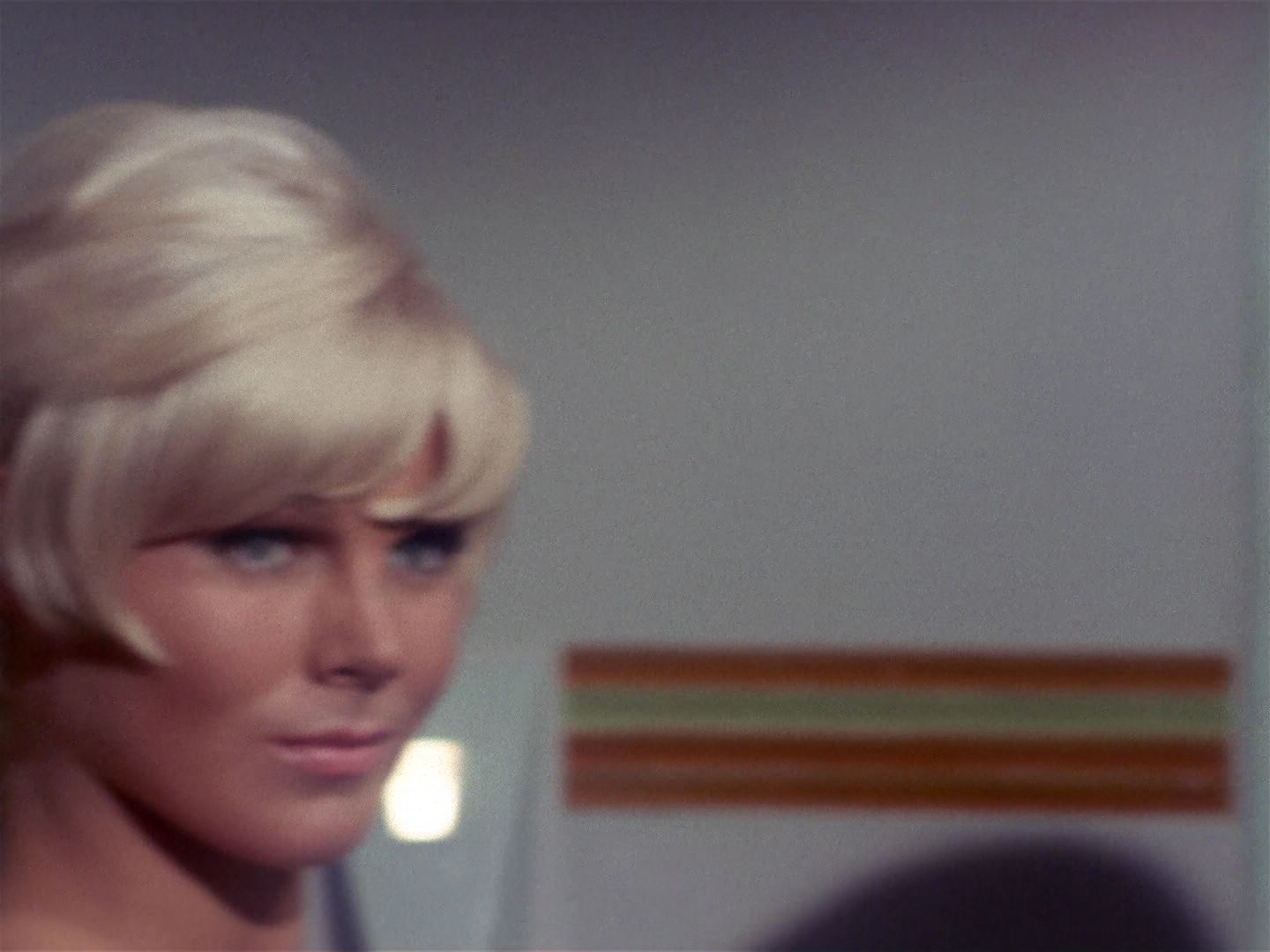 ariane179254_StarTrek_1x06_MuddsWomen_0577.jpg