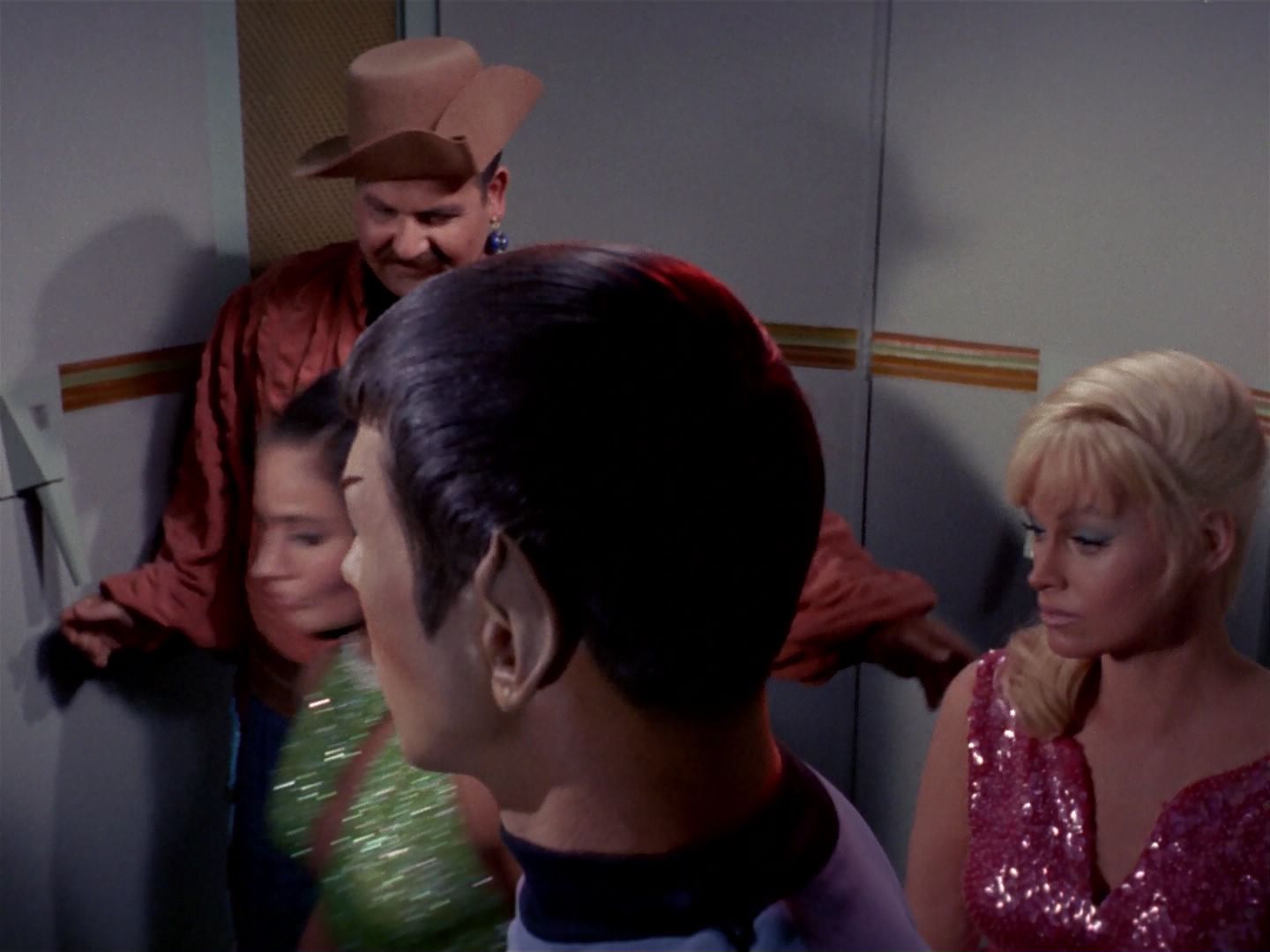 ariane179254_StarTrek_1x06_MuddsWomen_0586.jpg