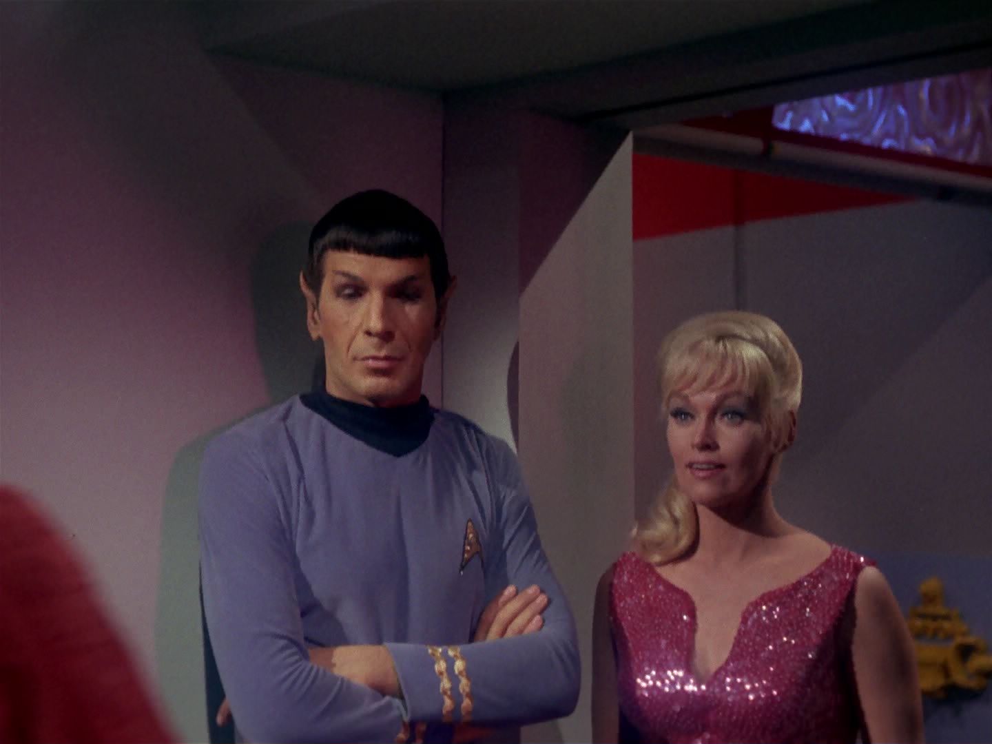 ariane179254_StarTrek_1x06_MuddsWomen_0618.jpg