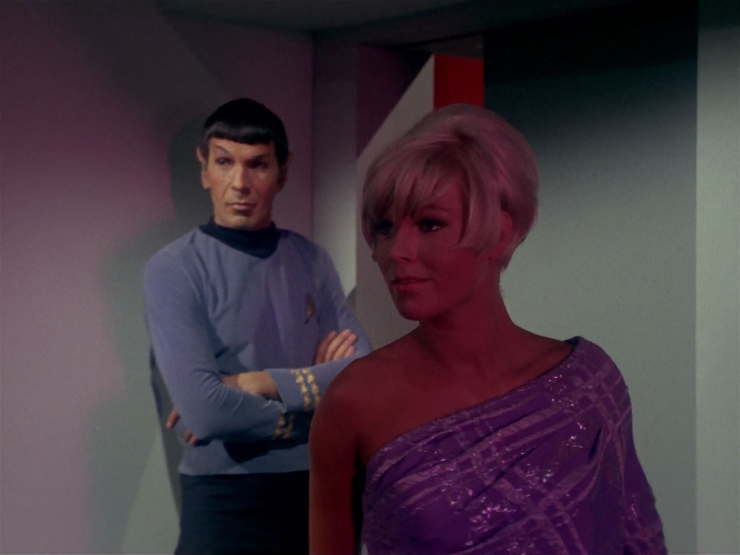 ariane179254_StarTrek_1x06_MuddsWomen_0625.jpg
