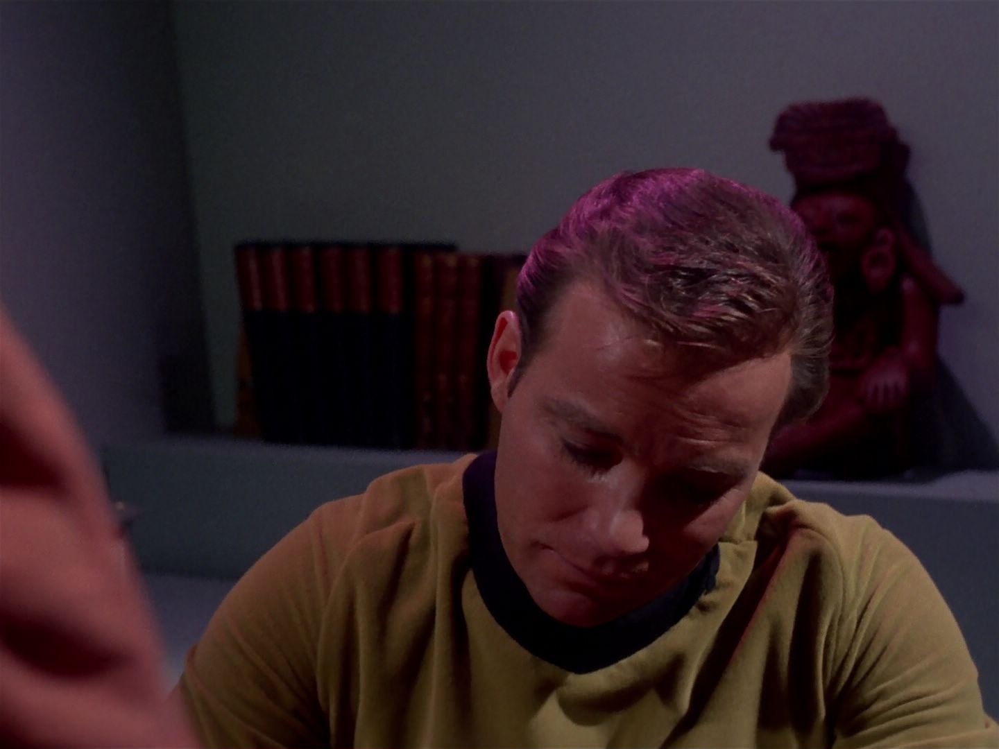 ariane179254_StarTrek_1x06_MuddsWomen_0696.jpg