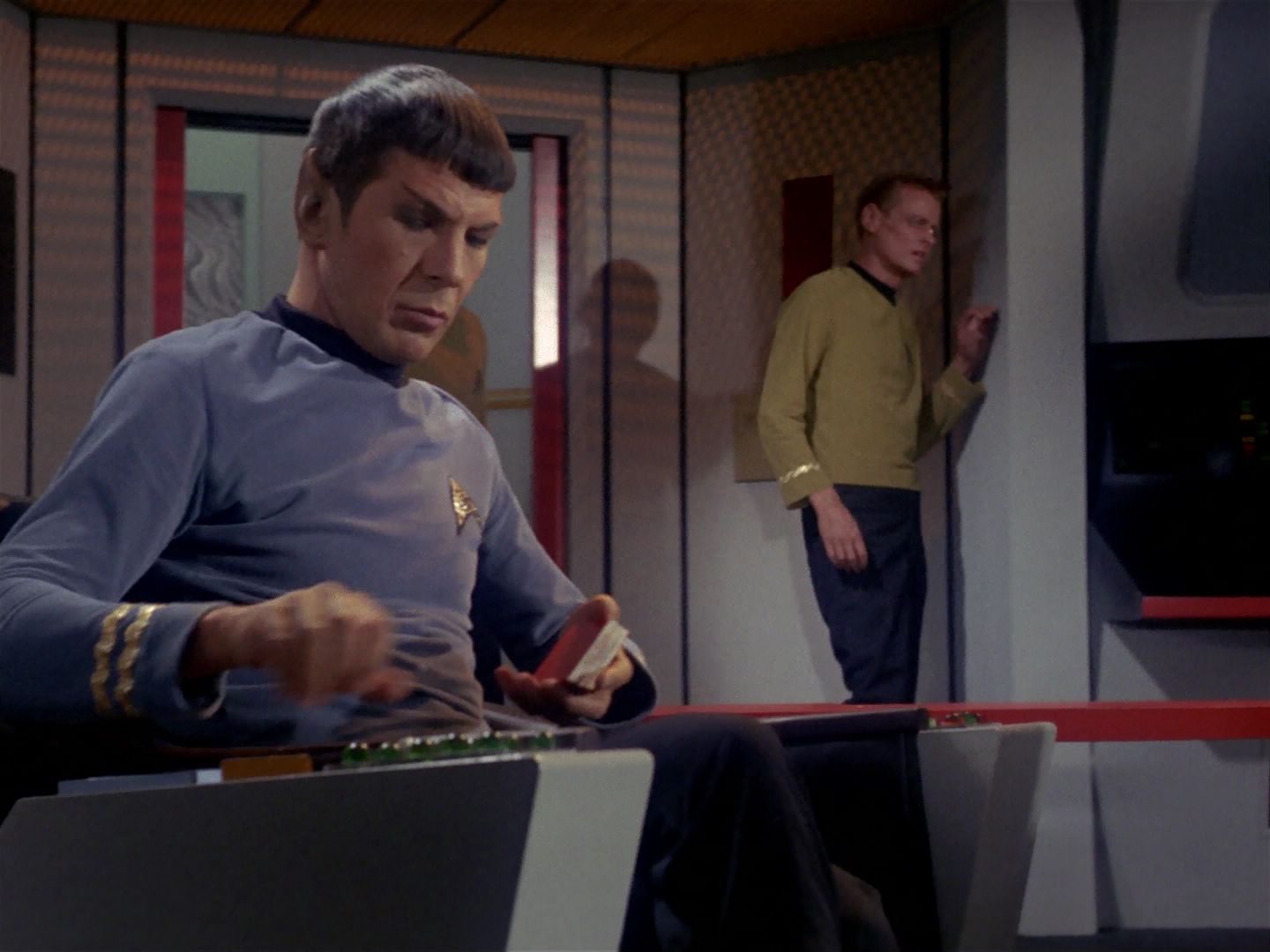 ariane179254_StarTrek_1x06_MuddsWomen_0754.jpg