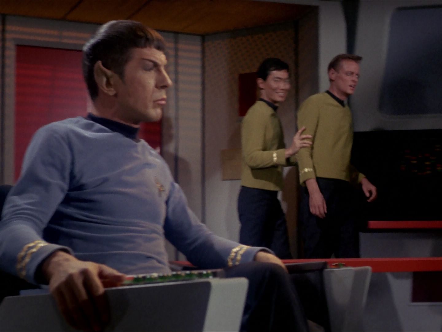 ariane179254_StarTrek_1x06_MuddsWomen_0761.jpg
