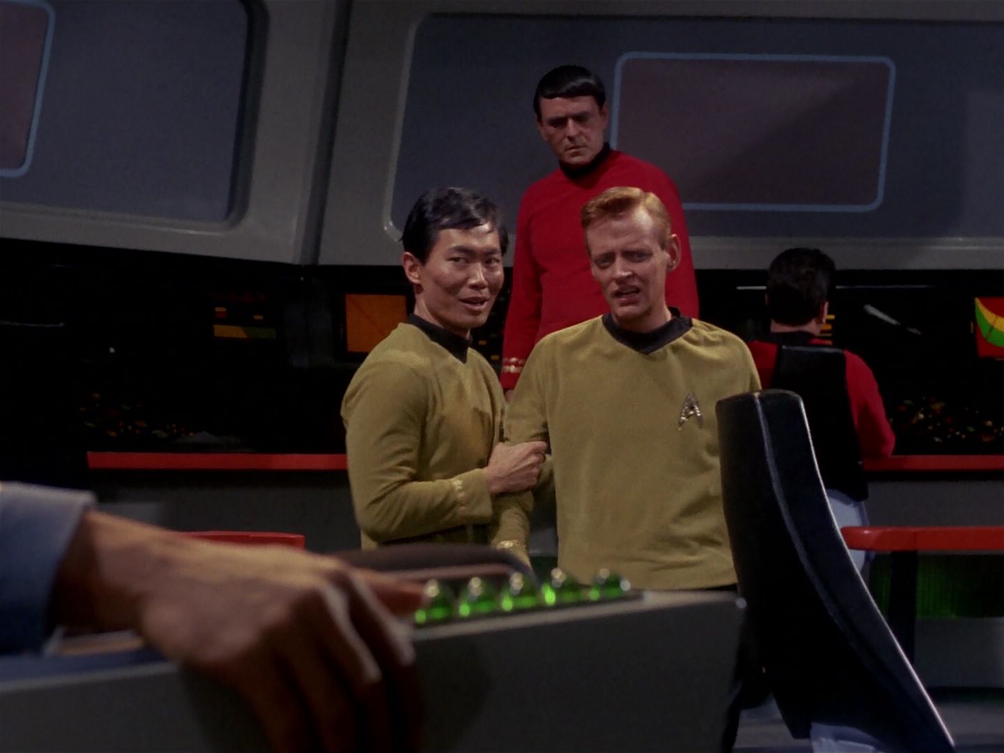 ariane179254_StarTrek_1x06_MuddsWomen_0772.jpg