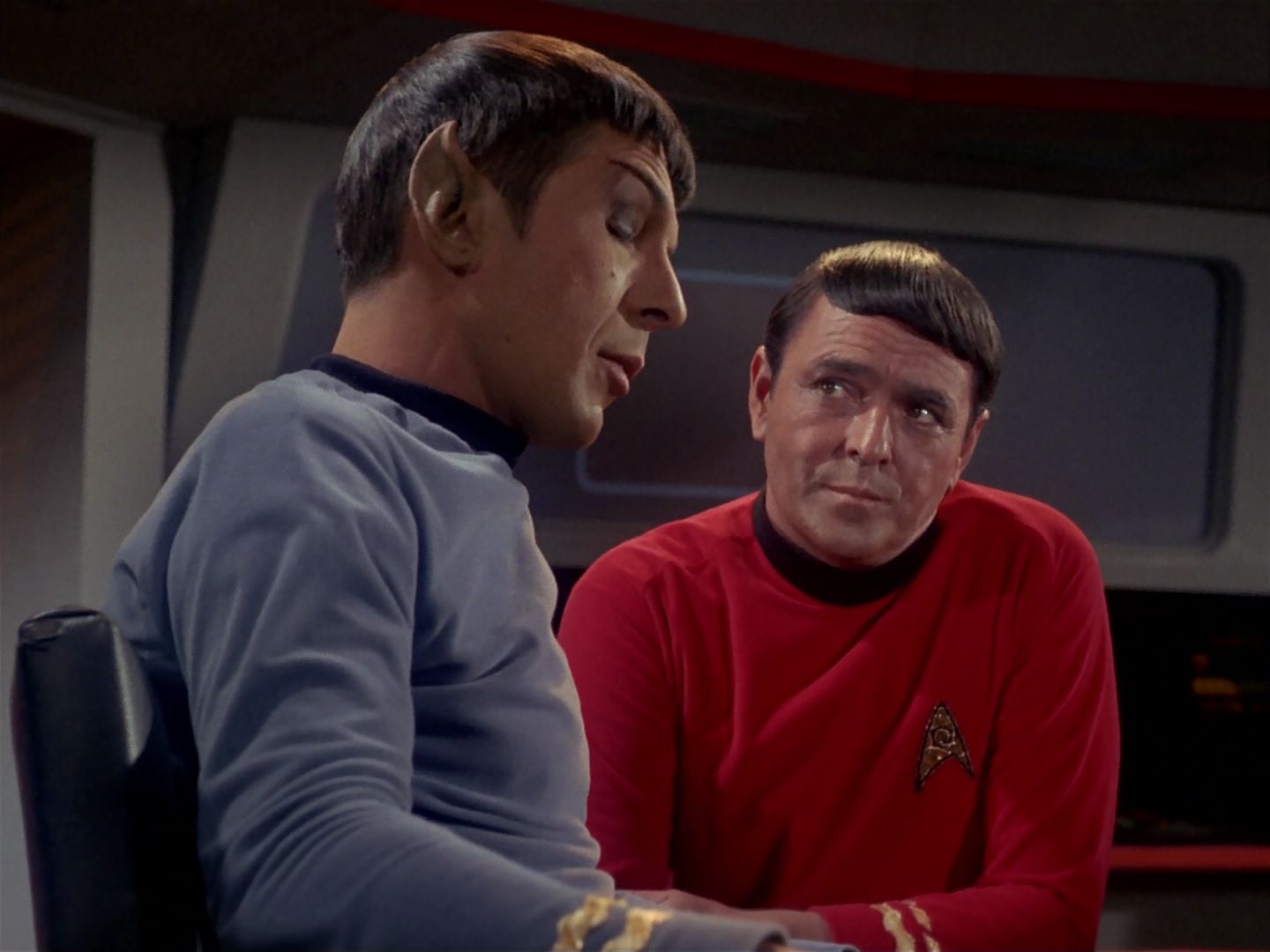 ariane179254_StarTrek_1x06_MuddsWomen_0800.jpg
