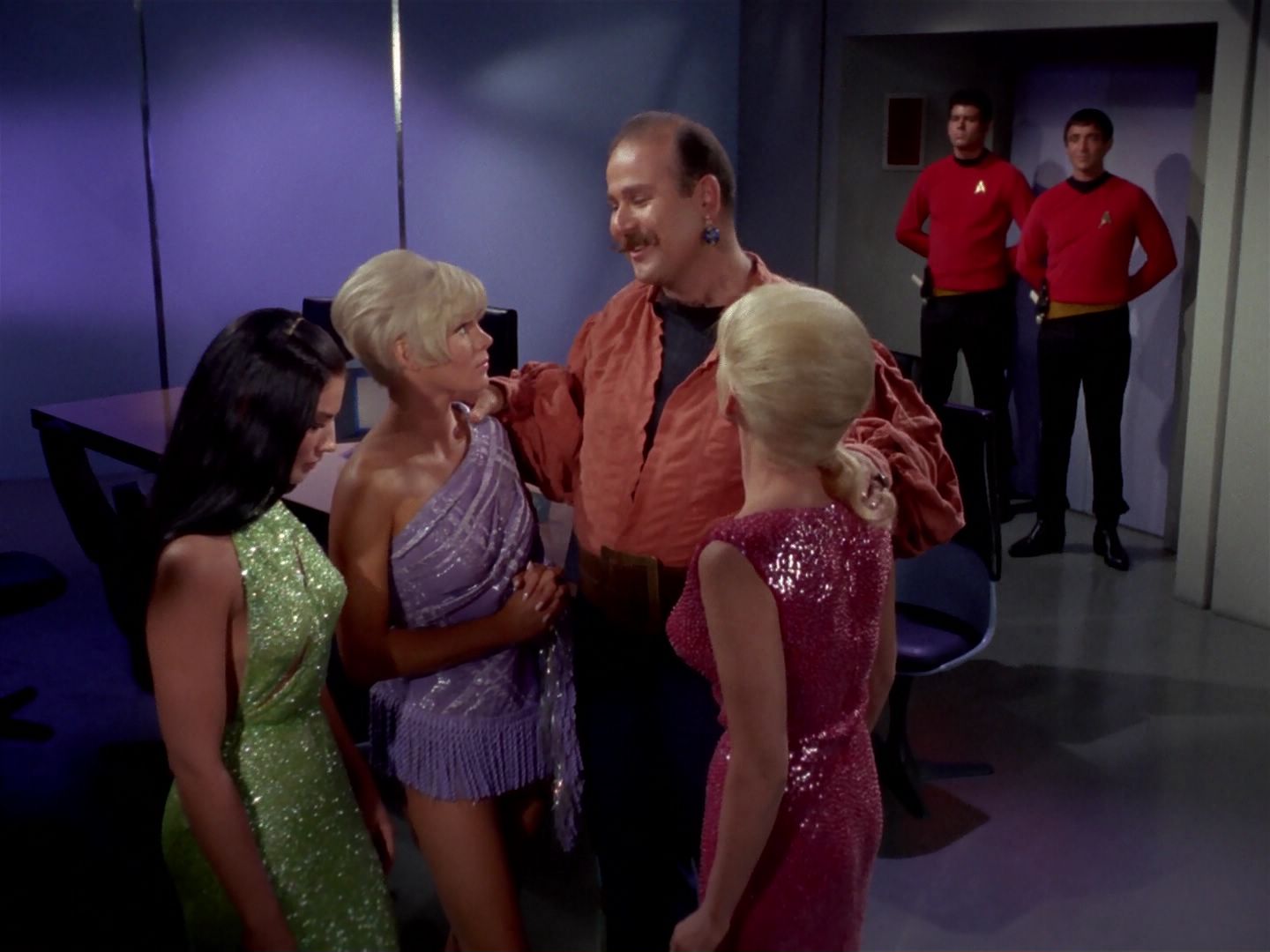 ariane179254_StarTrek_1x06_MuddsWomen_0848.jpg