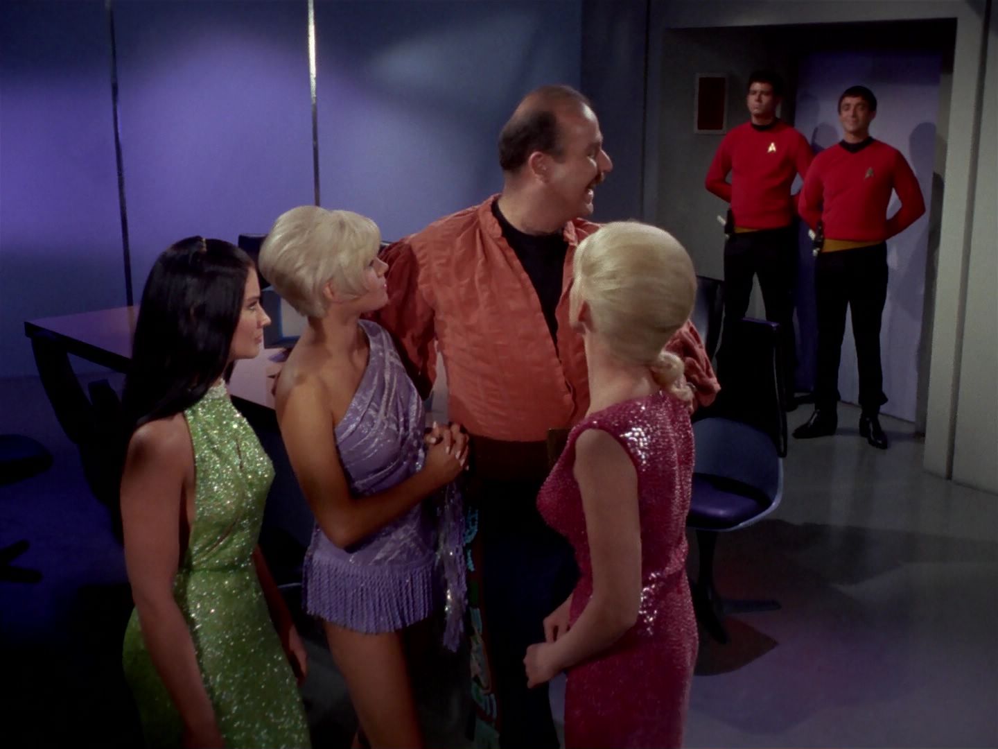 ariane179254_StarTrek_1x06_MuddsWomen_0864.jpg