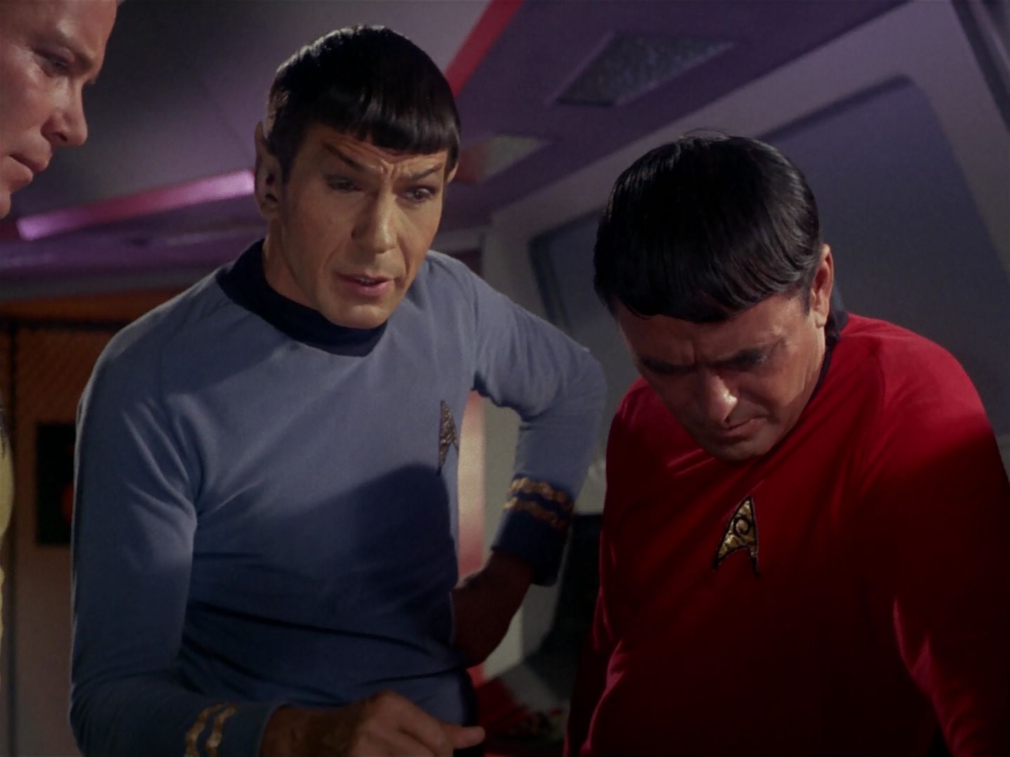 ariane179254_StarTrek_1x06_MuddsWomen_0879.jpg