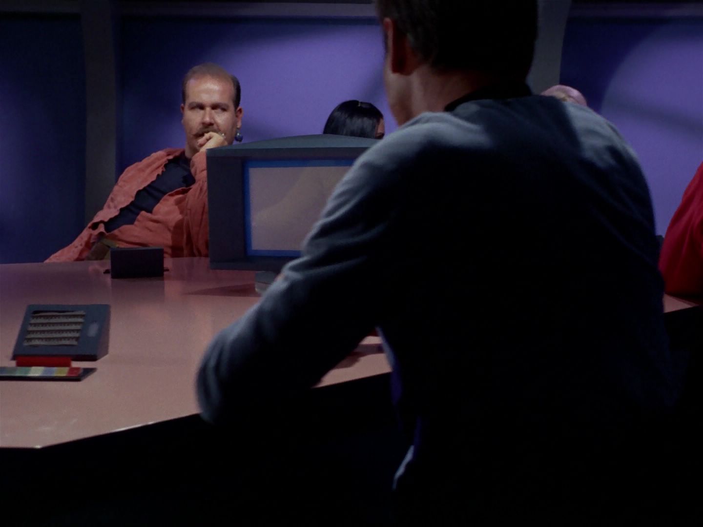 ariane179254_StarTrek_1x06_MuddsWomen_0957.jpg