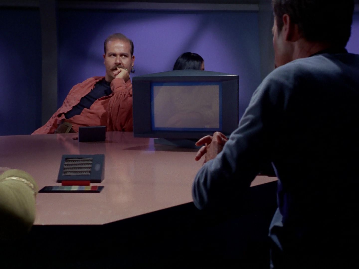 ariane179254_StarTrek_1x06_MuddsWomen_0958.jpg