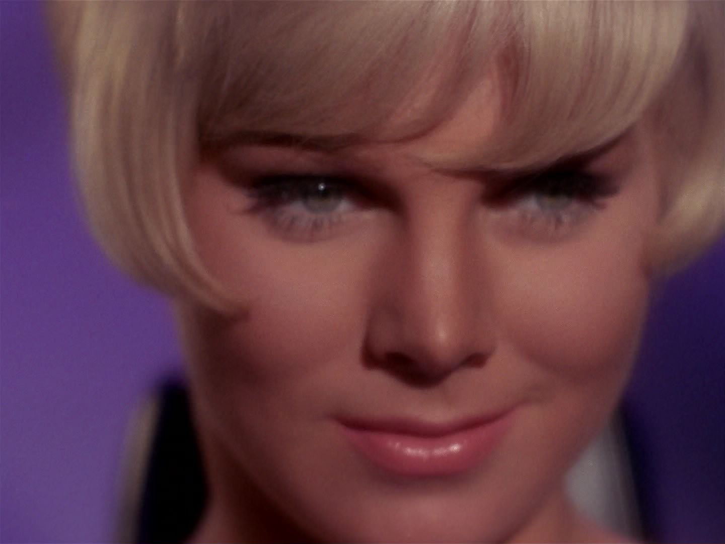ariane179254_StarTrek_1x06_MuddsWomen_1130.jpg