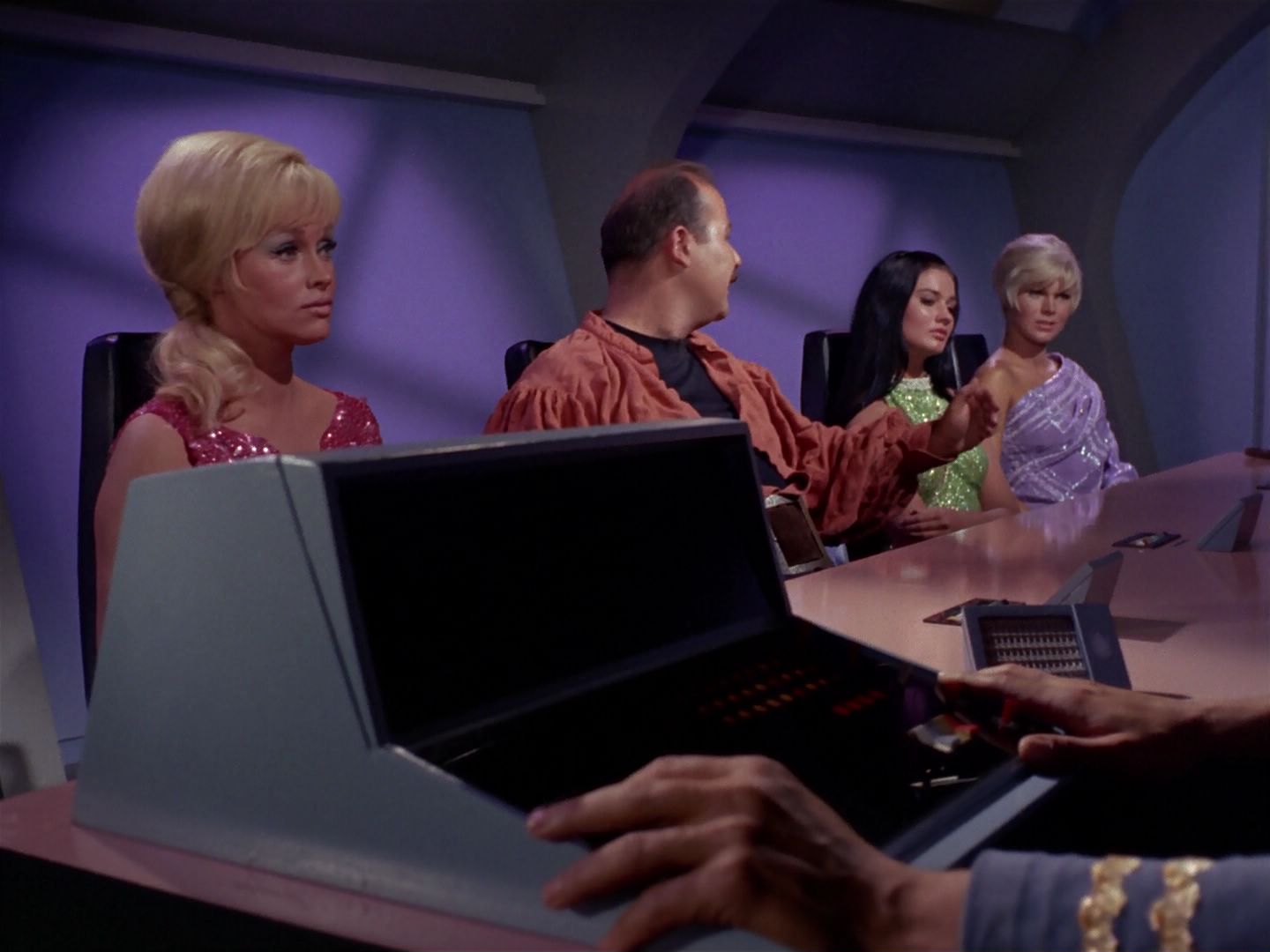 ariane179254_StarTrek_1x06_MuddsWomen_1213.jpg