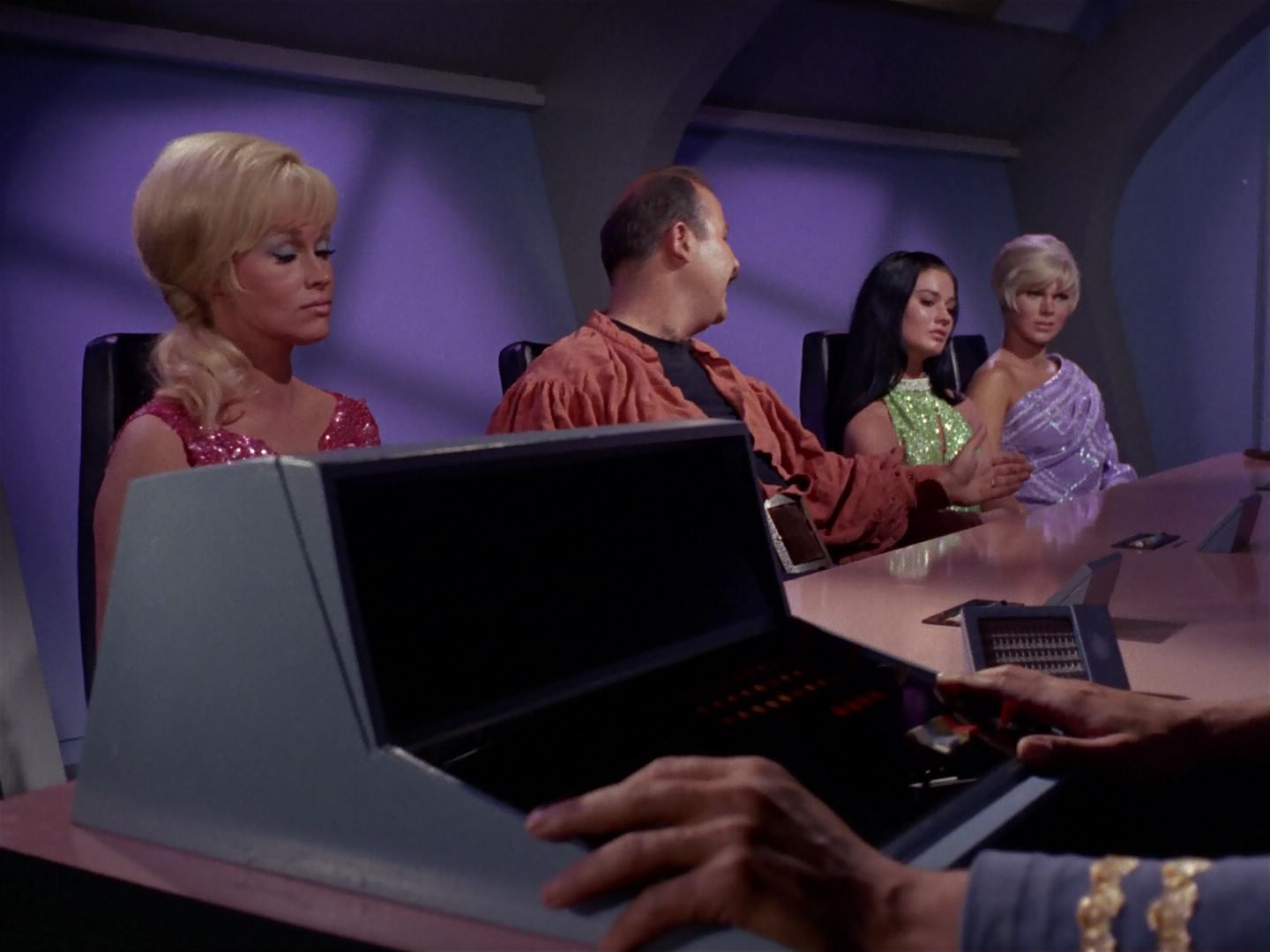 ariane179254_StarTrek_1x06_MuddsWomen_1214.jpg