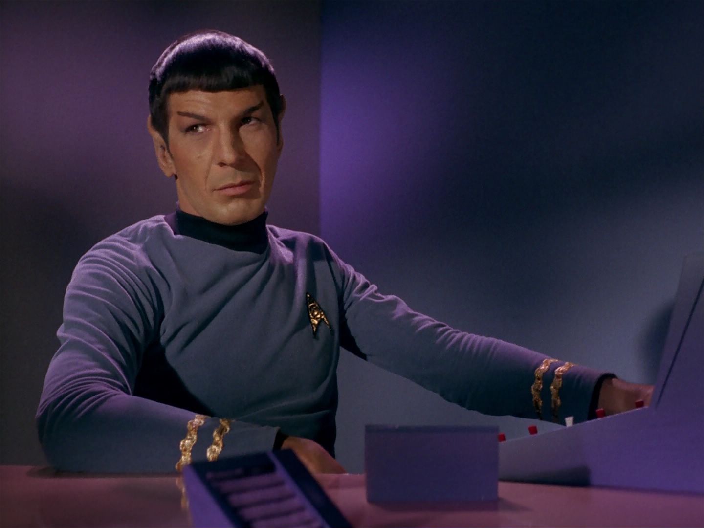 ariane179254_StarTrek_1x06_MuddsWomen_1313.jpg