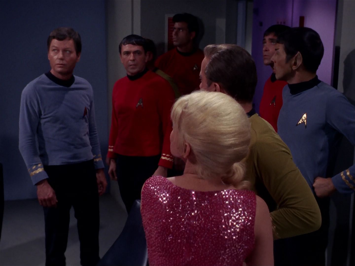 ariane179254_StarTrek_1x06_MuddsWomen_1347.jpg
