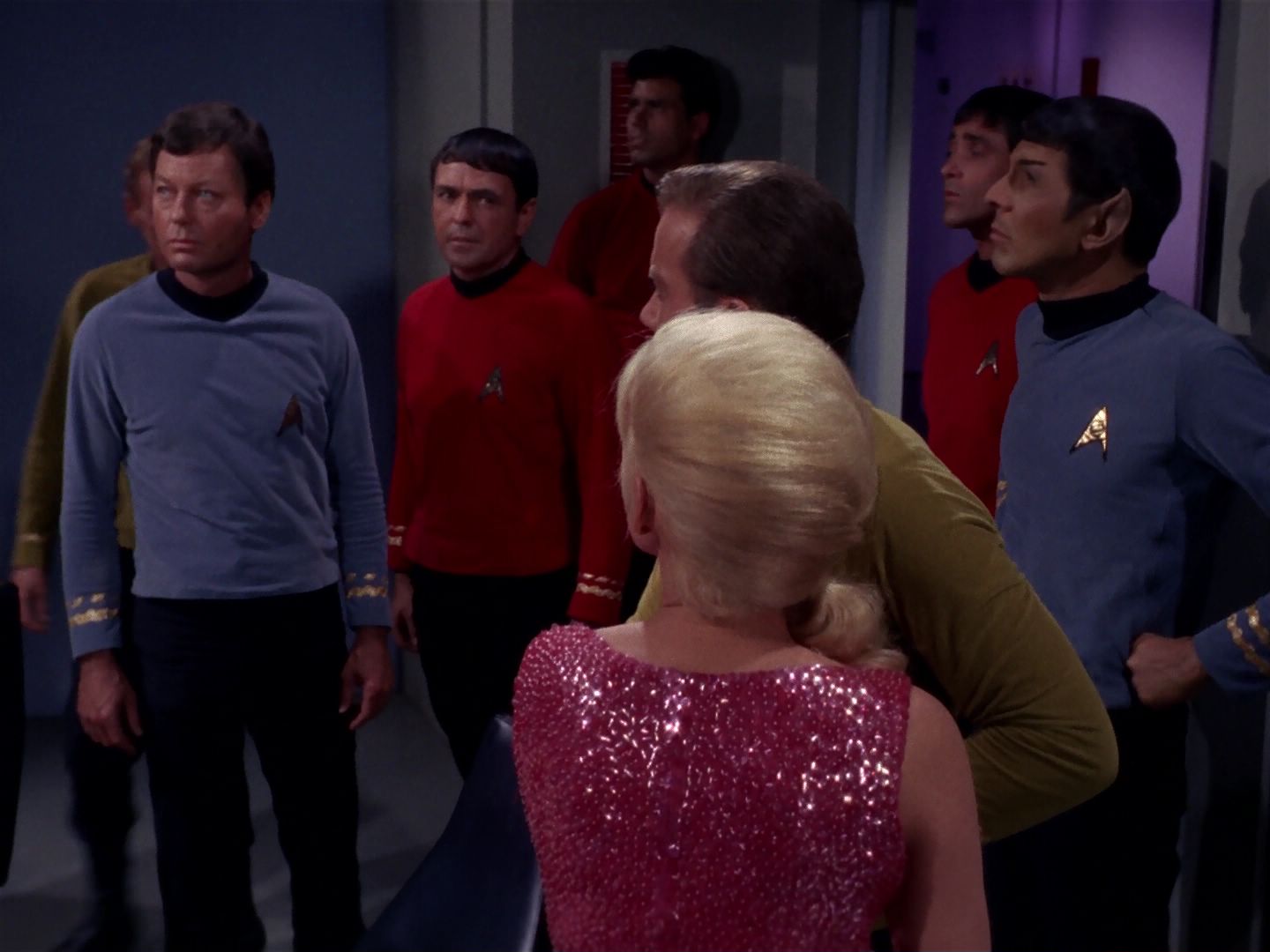 ariane179254_StarTrek_1x06_MuddsWomen_1348.jpg