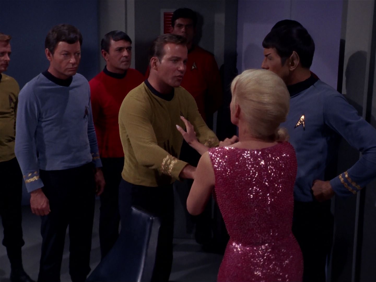 ariane179254_StarTrek_1x06_MuddsWomen_1362.jpg