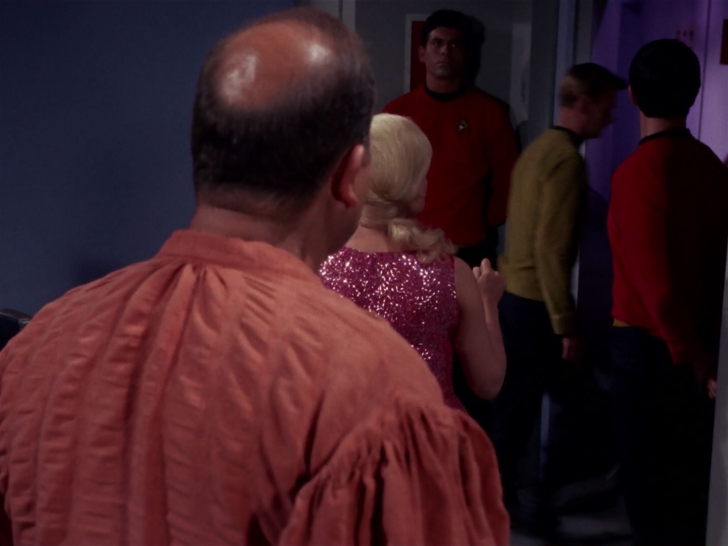 ariane179254_StarTrek_1x06_MuddsWomen_1367.jpg