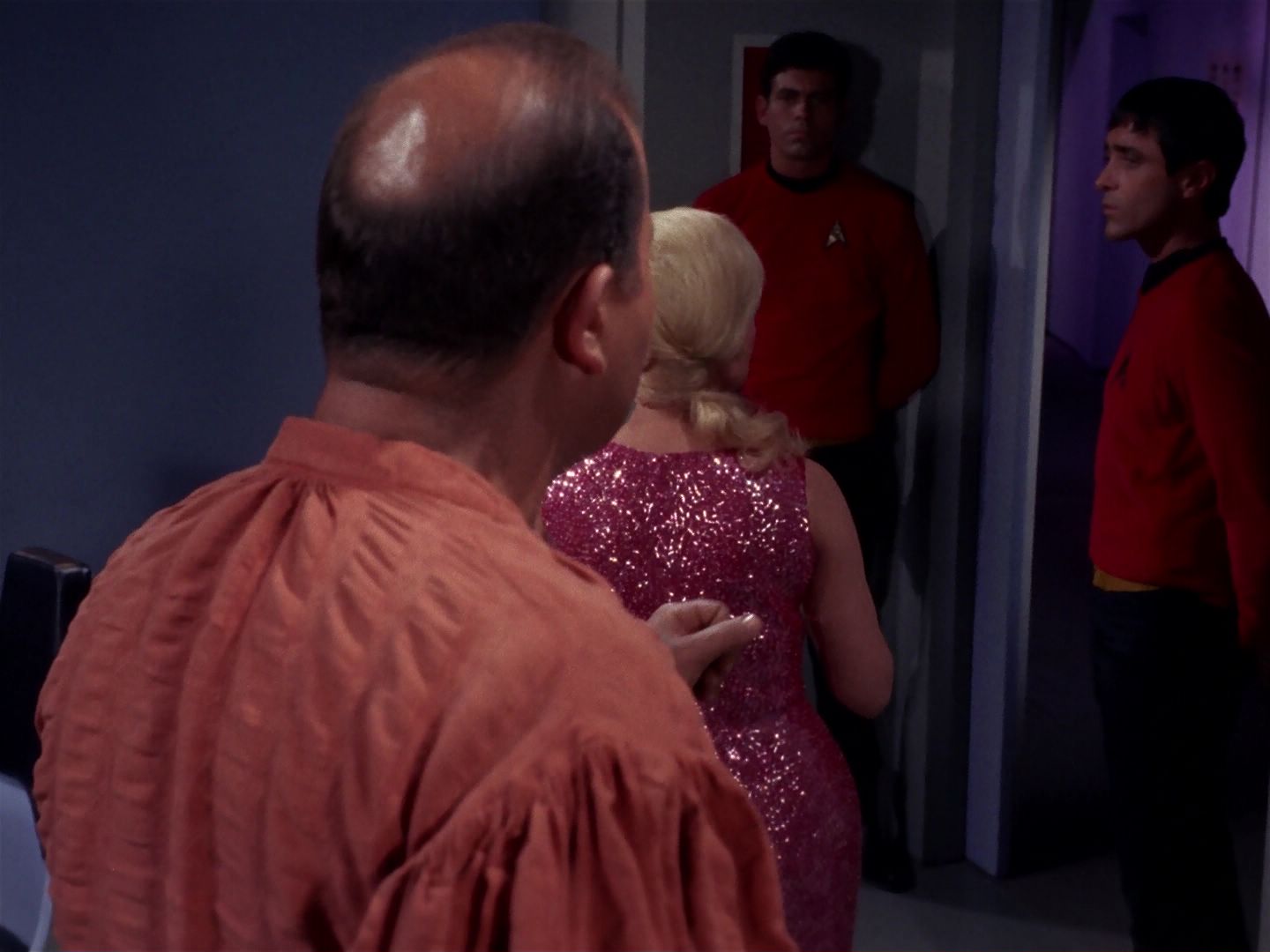 ariane179254_StarTrek_1x06_MuddsWomen_1369.jpg