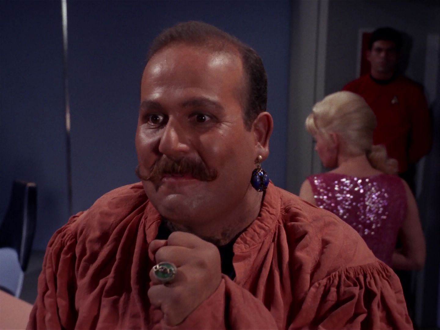 ariane179254_StarTrek_1x06_MuddsWomen_1374.jpg