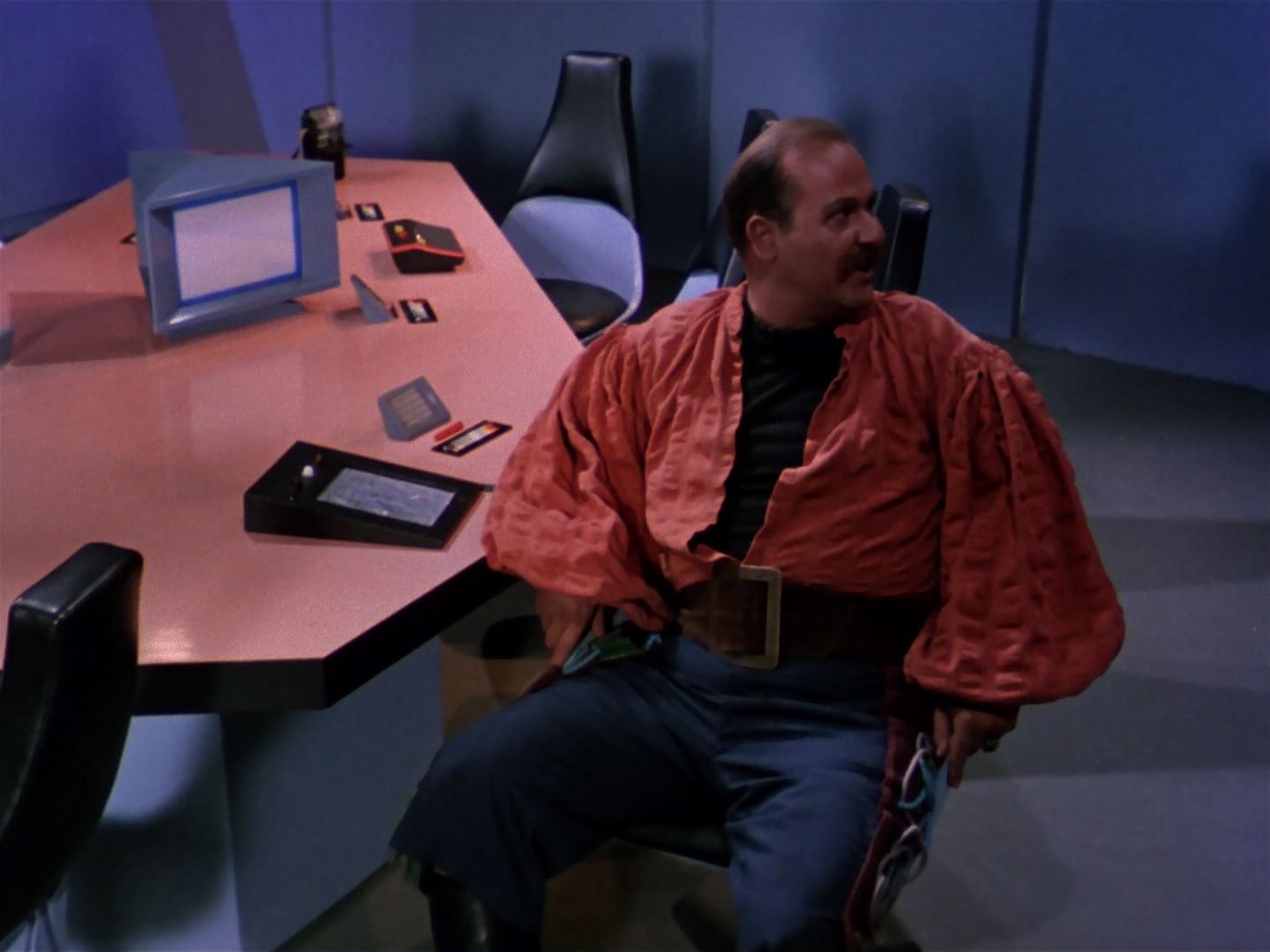 ariane179254_StarTrek_1x06_MuddsWomen_1425.jpg