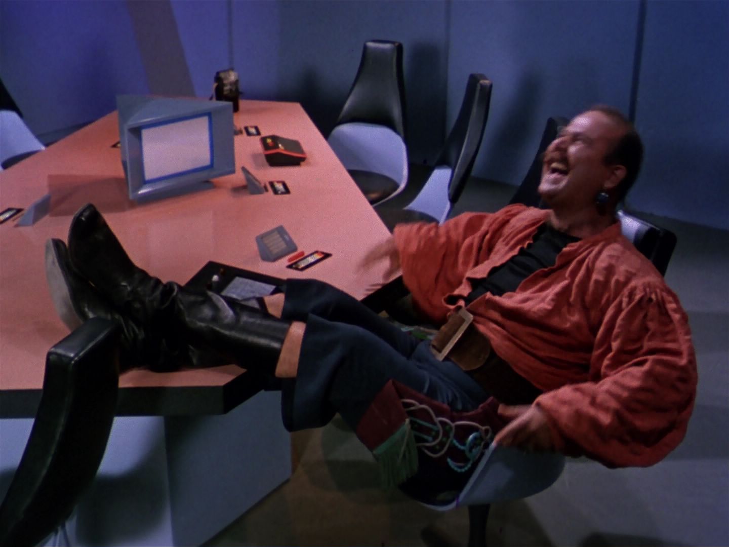 ariane179254_StarTrek_1x06_MuddsWomen_1433.jpg