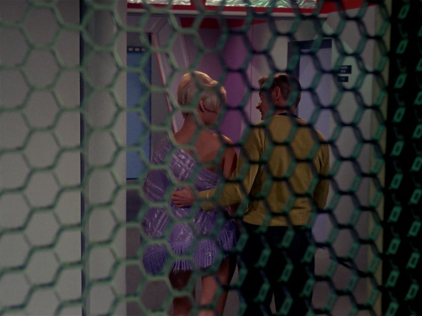 ariane179254_StarTrek_1x06_MuddsWomen_1469.jpg