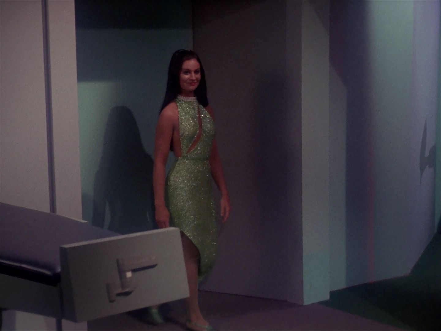 ariane179254_StarTrek_1x06_MuddsWomen_1490.jpg