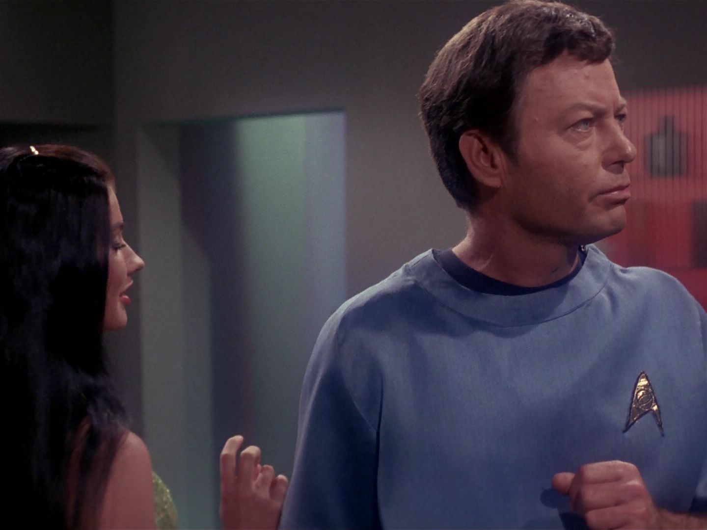 ariane179254_StarTrek_1x06_MuddsWomen_1526.jpg