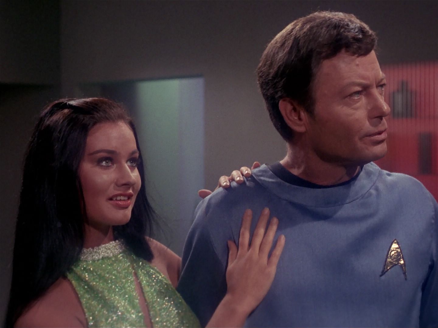 ariane179254_StarTrek_1x06_MuddsWomen_1546.jpg