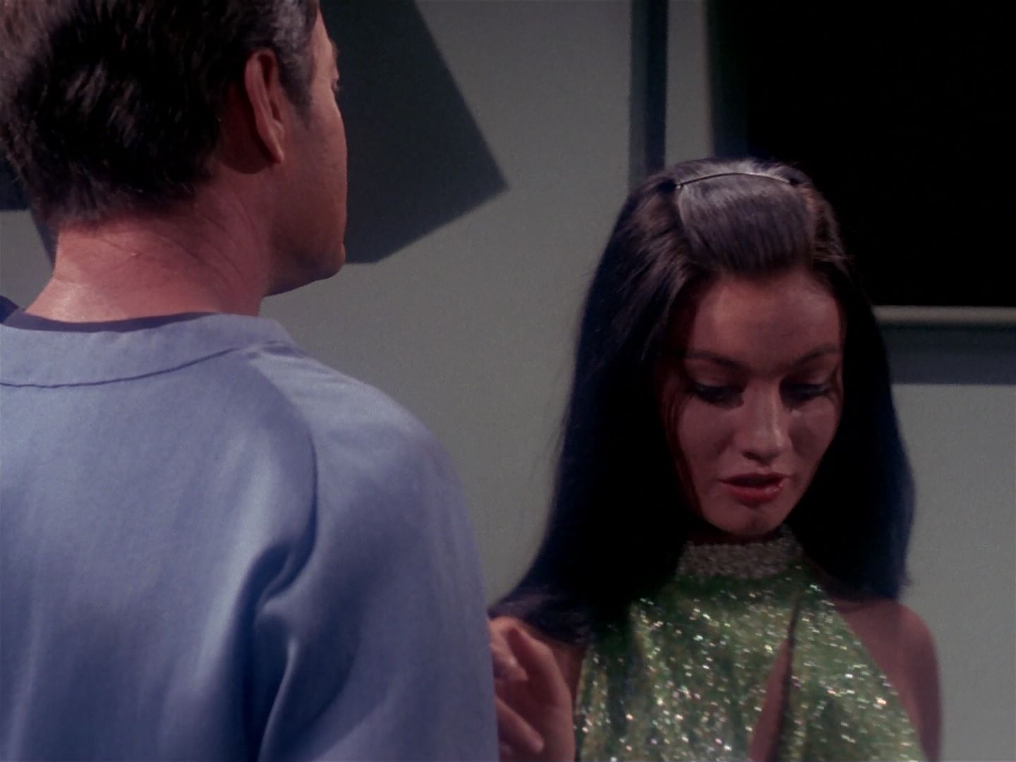 ariane179254_StarTrek_1x06_MuddsWomen_1593.jpg