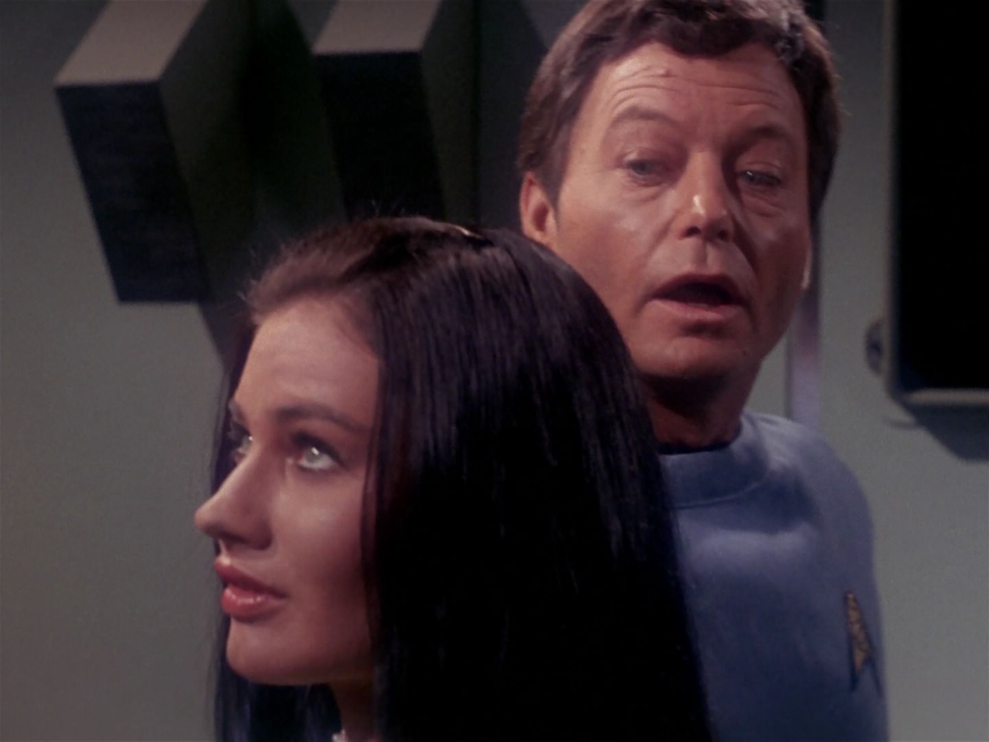 ariane179254_StarTrek_1x06_MuddsWomen_1597.jpg