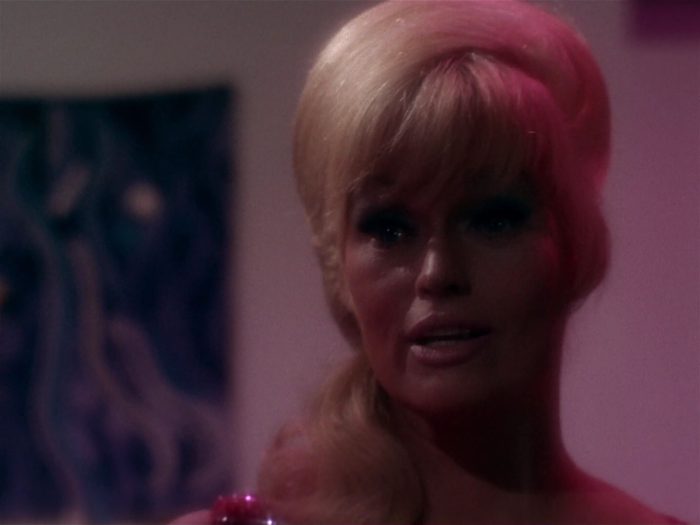 ariane179254_StarTrek_1x06_MuddsWomen_1666.jpg