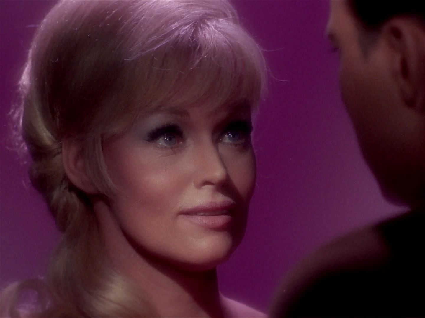 ariane179254_StarTrek_1x06_MuddsWomen_1687.jpg