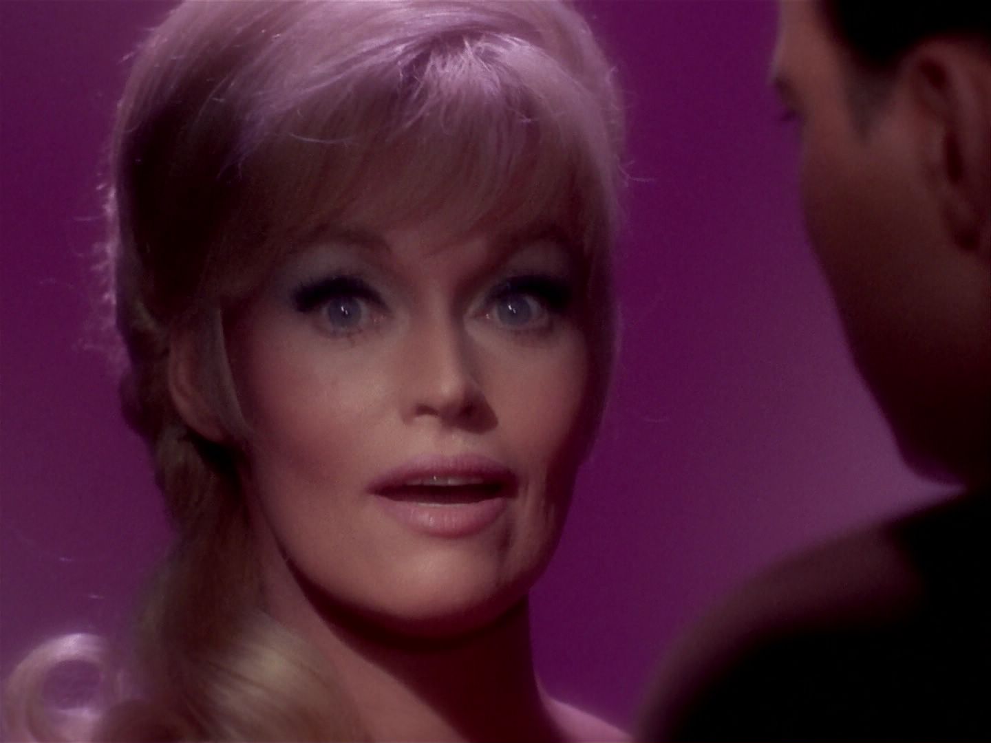 ariane179254_StarTrek_1x06_MuddsWomen_1688.jpg