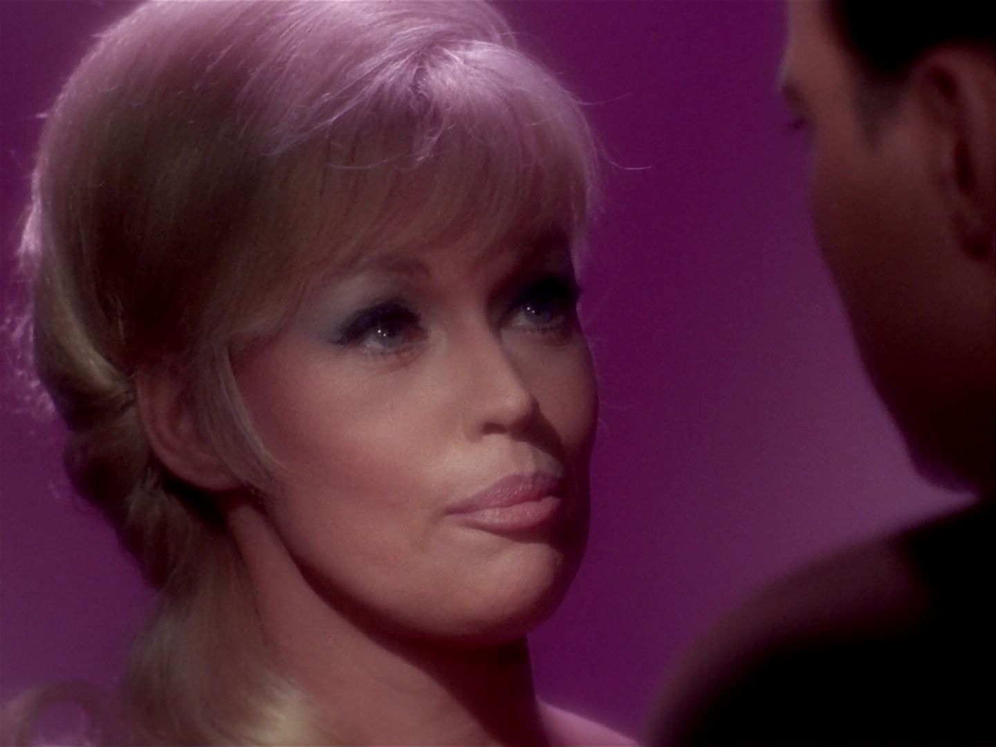 ariane179254_StarTrek_1x06_MuddsWomen_1690.jpg